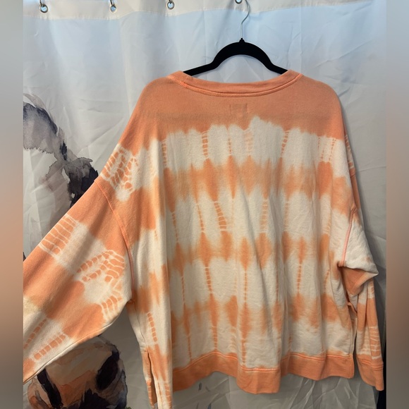 Women’s Crown and Ivy Sweatshirt size XL. Worn 3 times - Picture 3 of 3